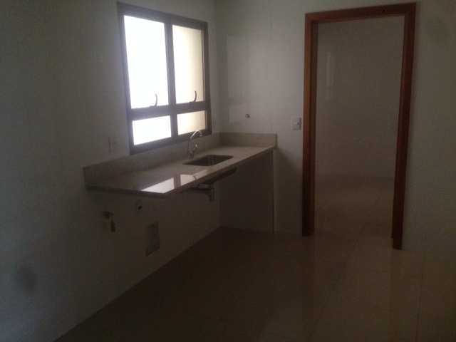 Apartamento à venda com 3 quartos, 195m² - Foto 20