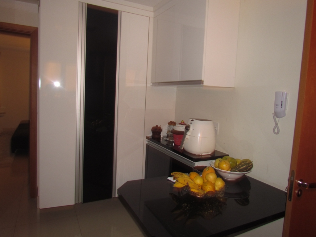 Apartamento à venda com 3 quartos, 155m² - Foto 6