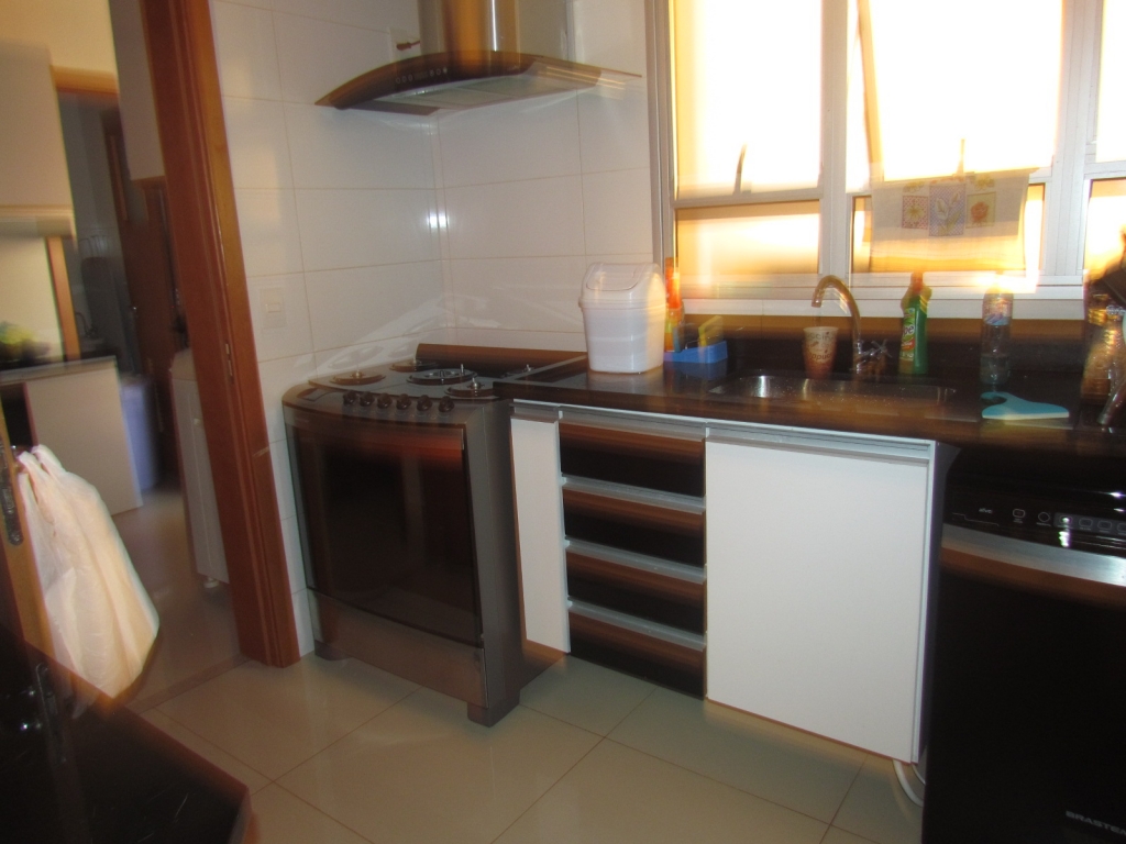 Apartamento à venda com 3 quartos, 155m² - Foto 7