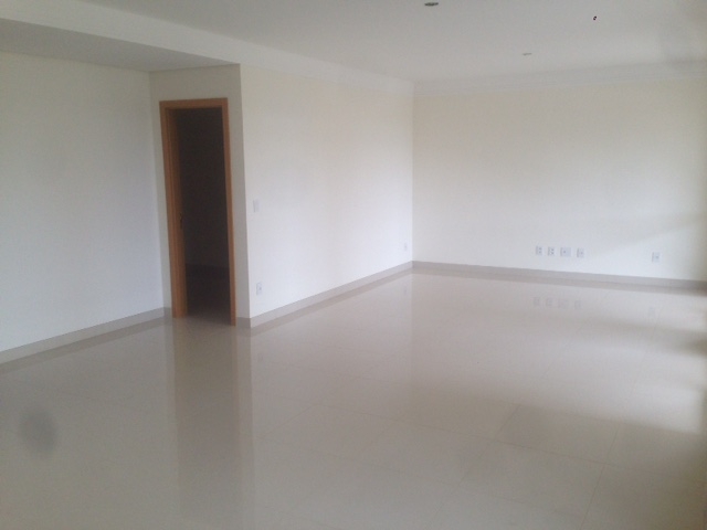 Apartamento à venda com 3 quartos, 200m² - Foto 11