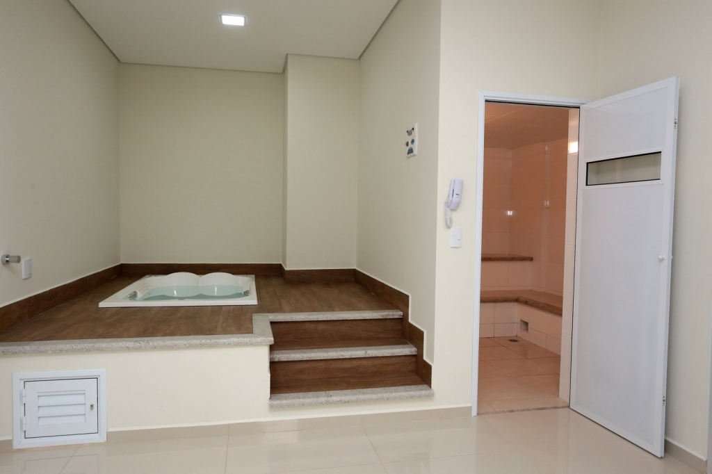 Apartamento à venda com 3 quartos, 135m² - Foto 19