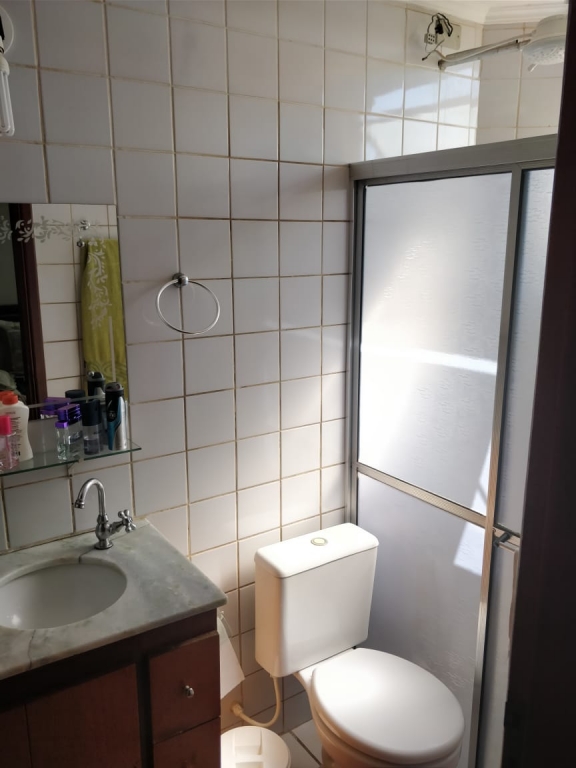 Apartamento à venda com 2 quartos, 60m² - Foto 4