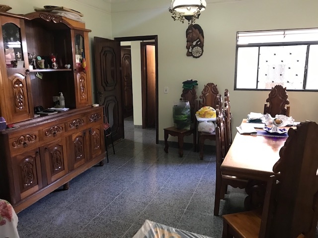 Casa à venda com 4 quartos, 240m² - Foto 6