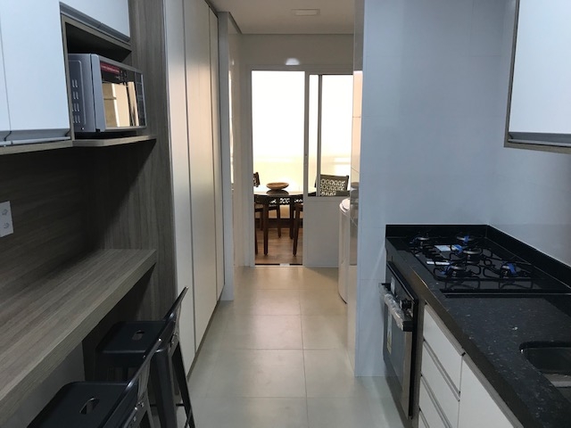 Apartamento à venda com 3 quartos, 107m² - Foto 9