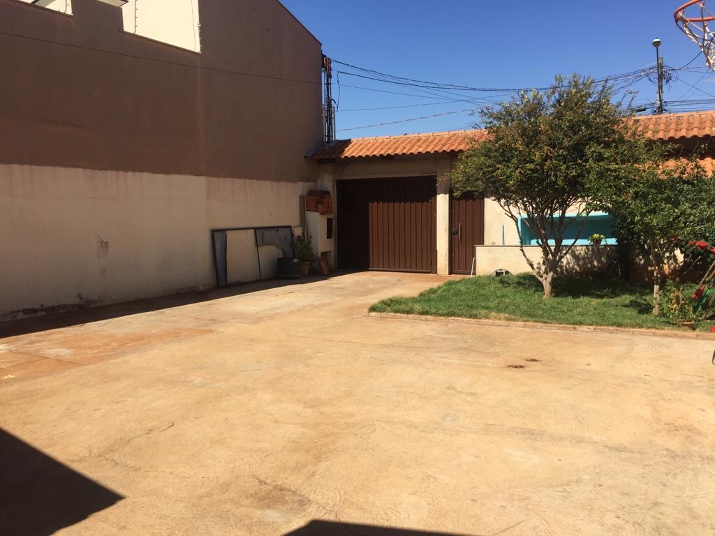 Casa à venda com 2 quartos, 135m² - Foto 3