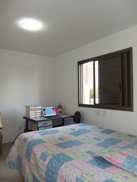 Apartamento à venda com 4 quartos, 220m² - Foto 23