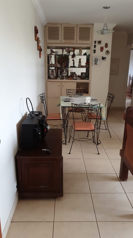 Apartamento à venda com 2 quartos, 69m² - Foto 3