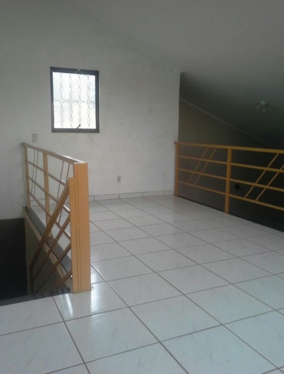 Casa à venda com 3 quartos, 200m² - Foto 3