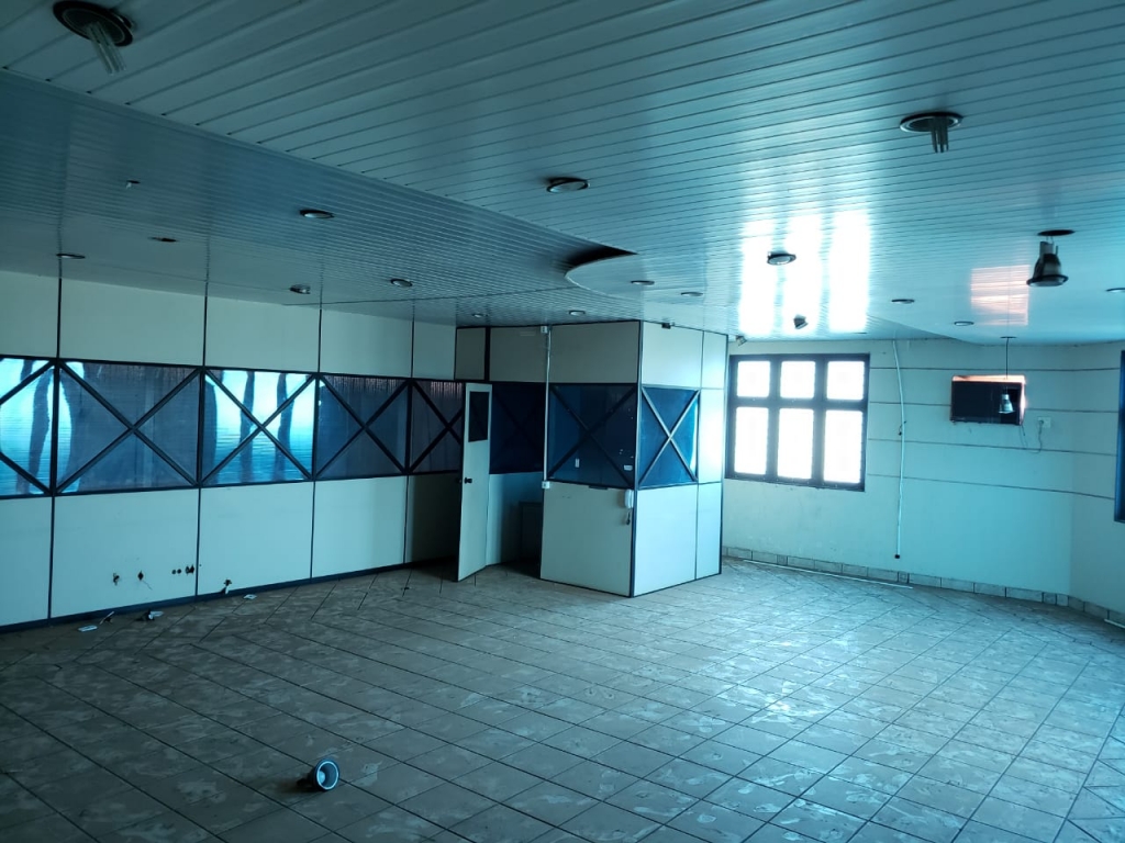 Salao 350 m2 #2