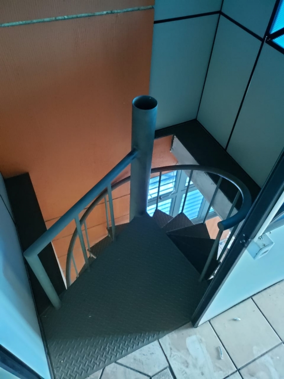 Salao 350 m2 #9