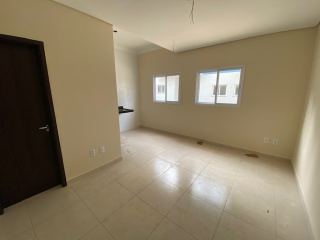 Casa de Condomínio à venda com 2 quartos, 70m² - Foto 4