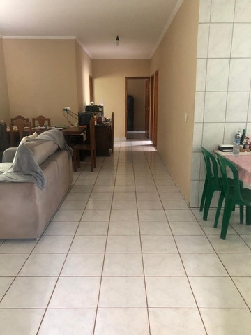 Casa à venda com 3 quartos, 172m² - Foto 2