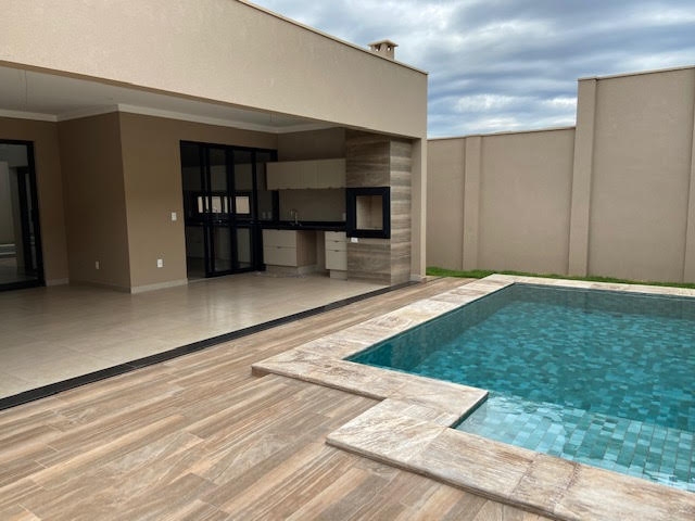 Casa de Condomínio à venda com 4 quartos, 395m² - Foto 3