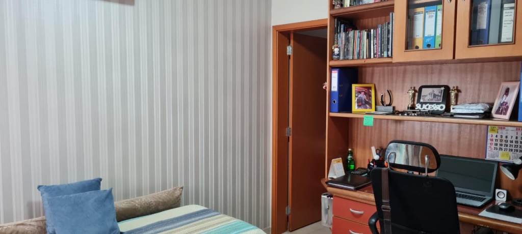 Apartamento à venda com 3 quartos, 135m² - Foto 5