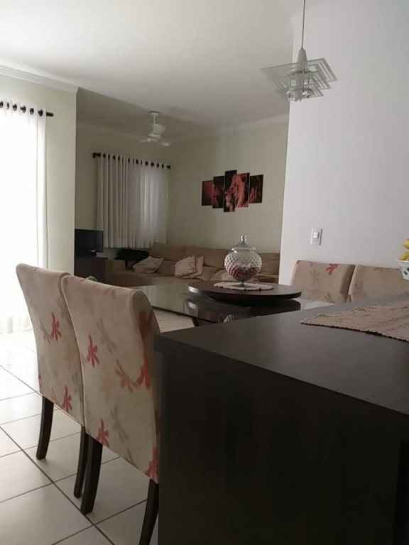 Apartamento à venda com 2 quartos, 67m² - Foto 5