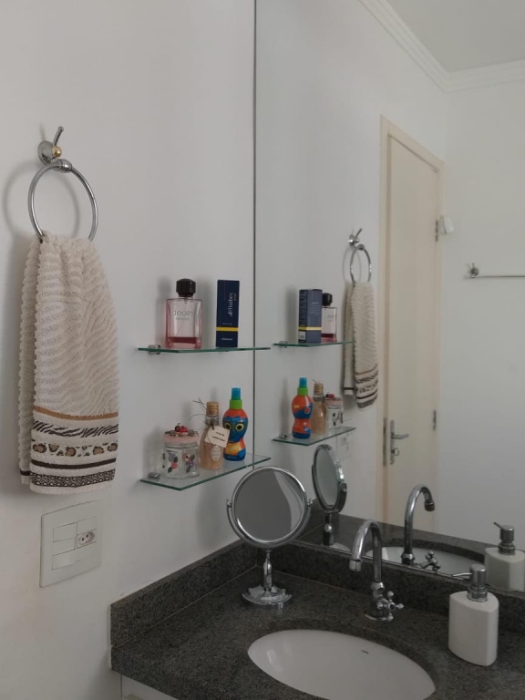 Apartamento à venda com 2 quartos, 67m² - Foto 9