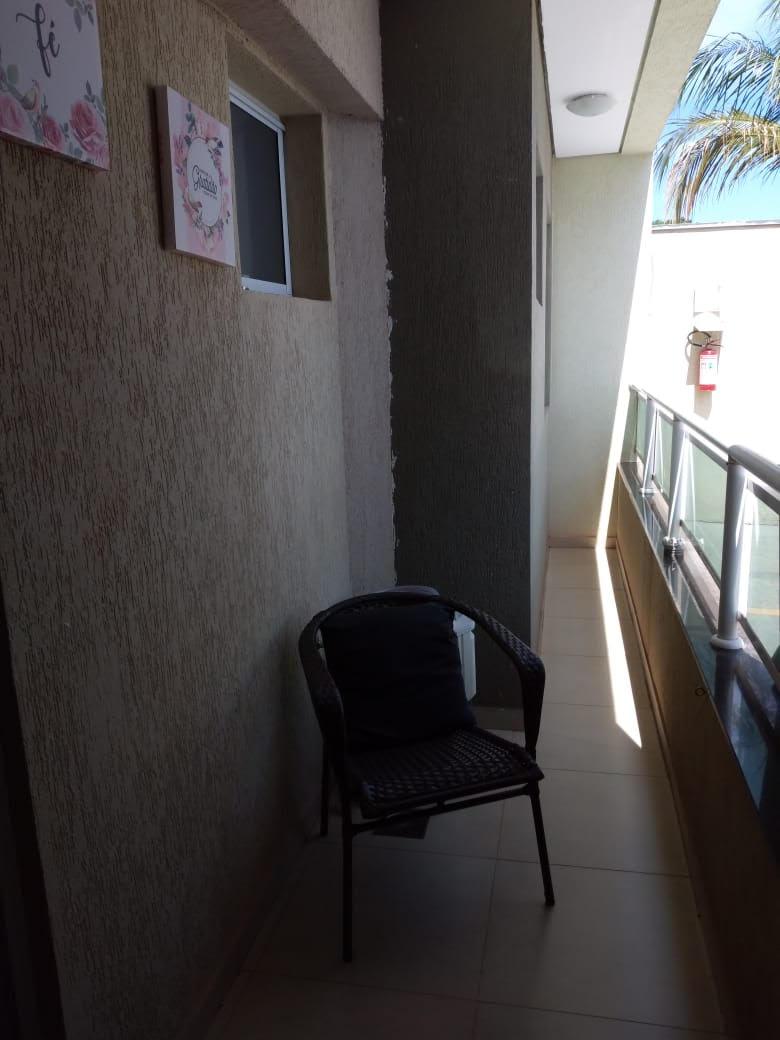 Apartamento à venda com 3 quartos, 84m² - Foto 2