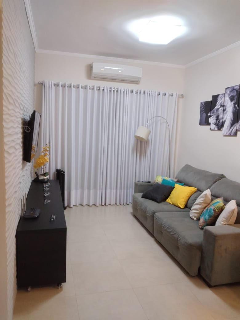 Apartamento à venda com 3 quartos, 84m² - Foto 1