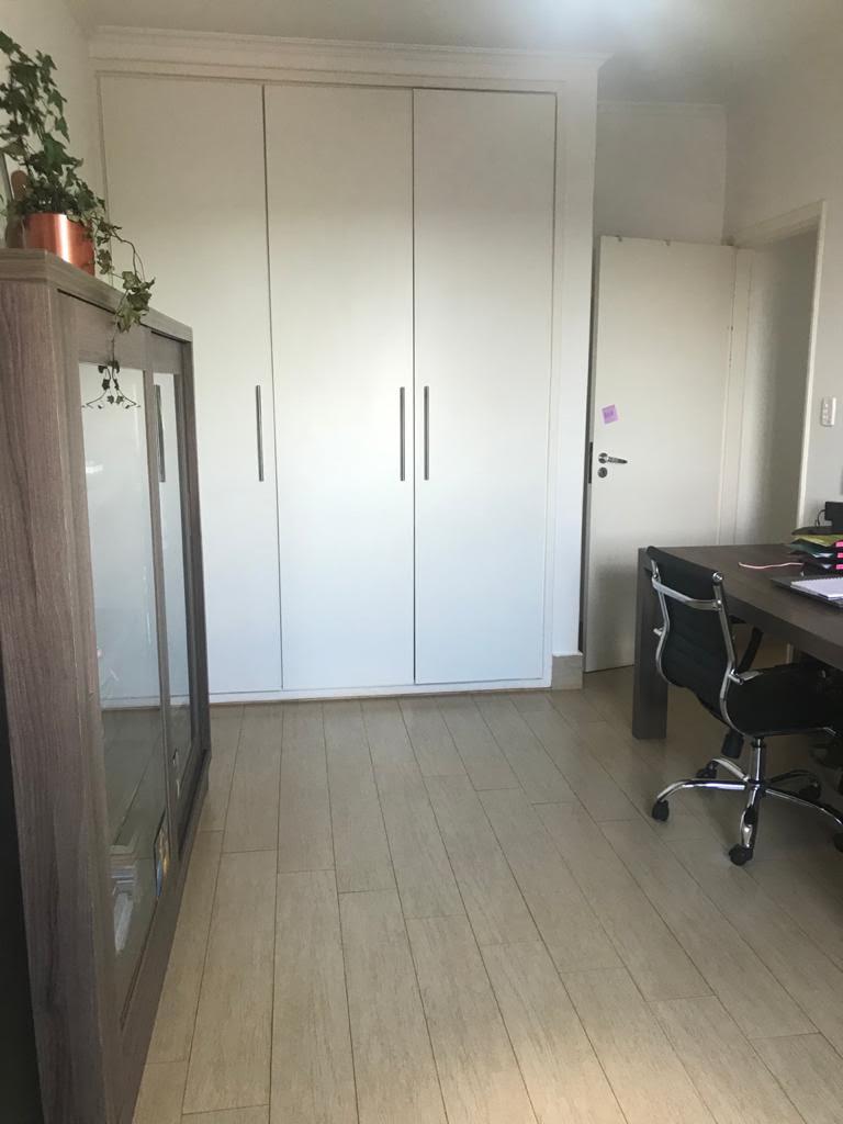 Apartamento à venda com 4 quartos, 150m² - Foto 12