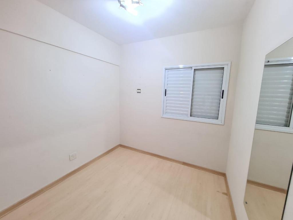 Apartamento à venda com 2 quartos, 55m² - Foto 2