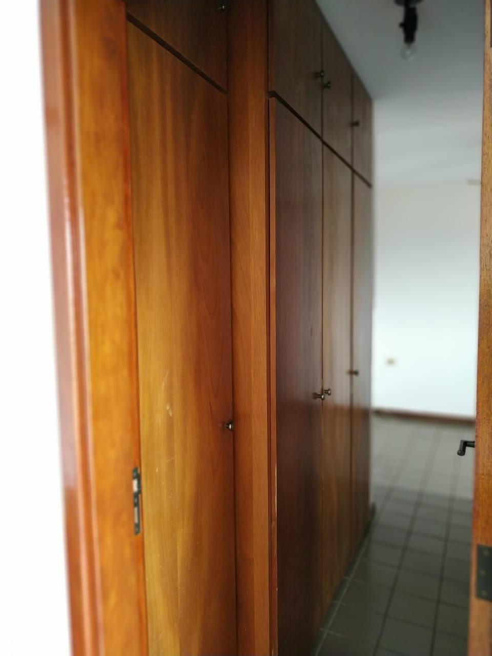 Apartamento à venda com 1 quarto, 44m² - Foto 2