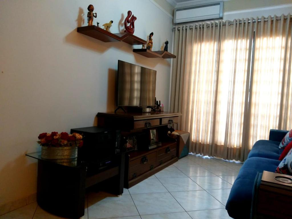 Apartamento à venda com 2 quartos, 76m² - Foto 1