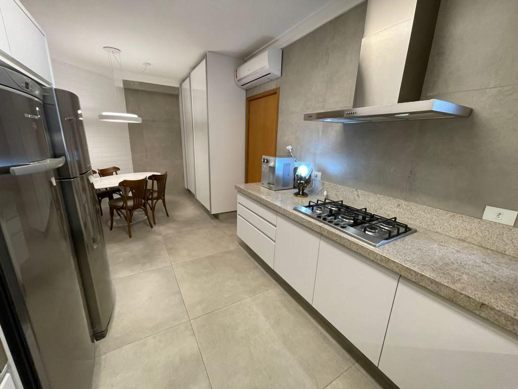 Apartamento à venda com 3 quartos, 177m² - Foto 5