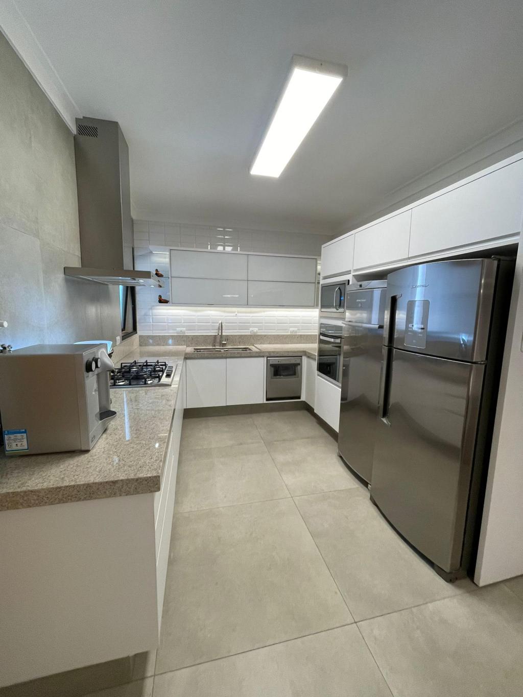 Apartamento à venda com 3 quartos, 177m² - Foto 12