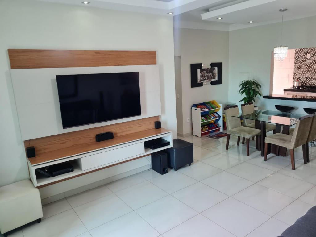 Apartamento à venda com 3 quartos, 100m² - Foto 1