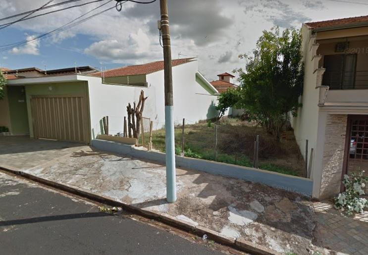 Terreno à venda, 300m² - Foto 1