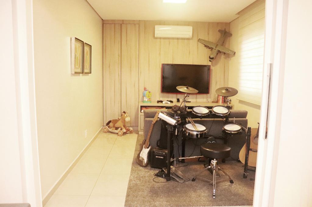 Apartamento à venda com 3 quartos, 110m² - Foto 15