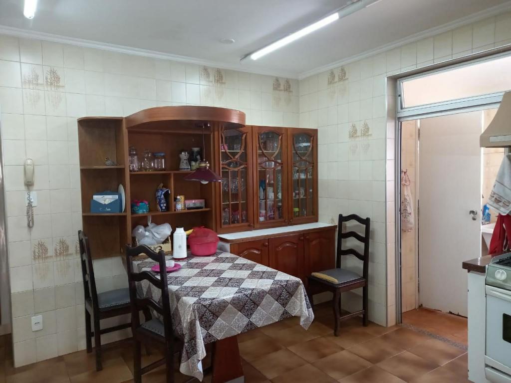 Apartamento à venda com 3 quartos, 170m² - Foto 6