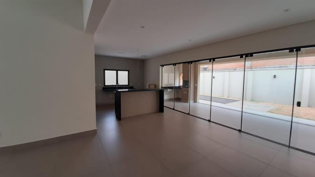 Casa de Condomínio à venda com 3 quartos, 208m² - Foto 4