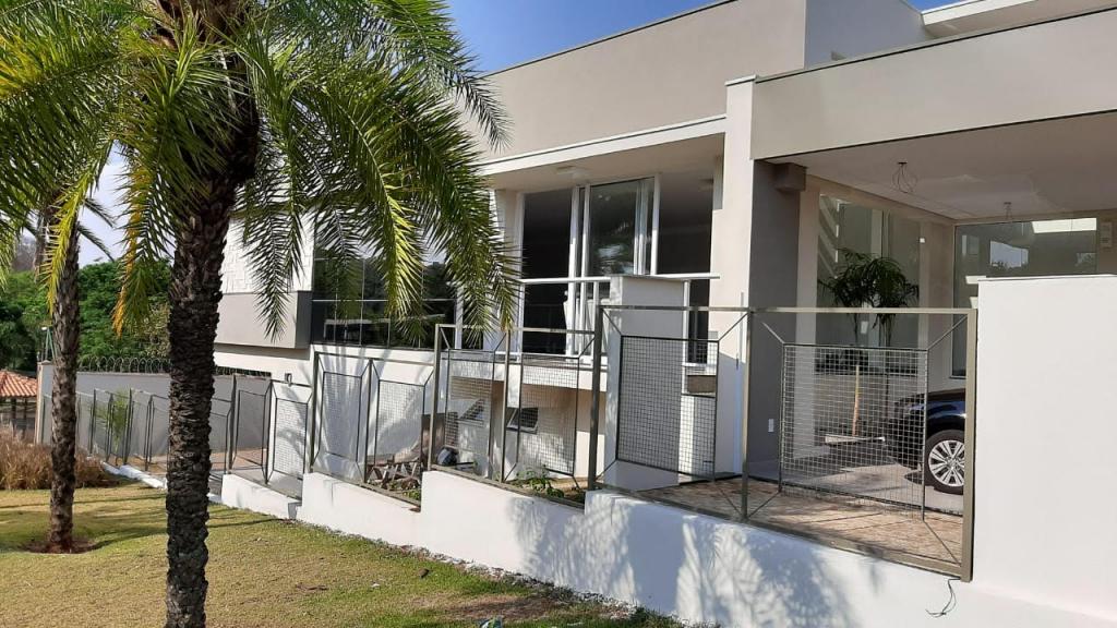 Casa de Condomínio à venda com 4 quartos, 418m² - Foto 4