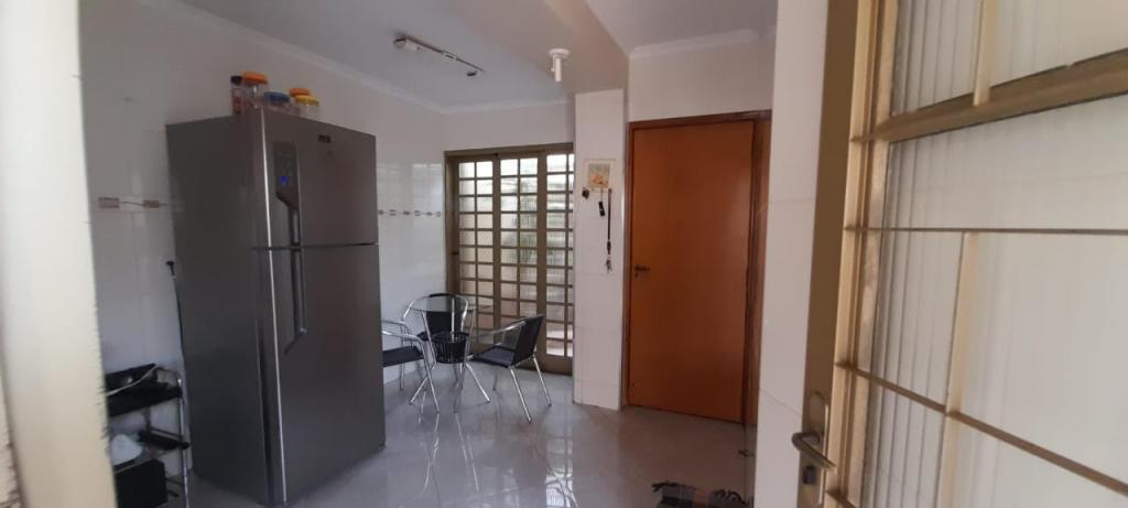 Casa à venda com 3 quartos, 145m² - Foto 4