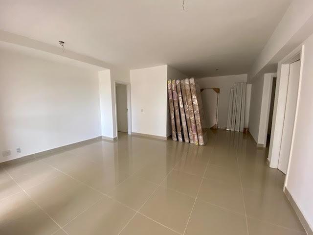 Apartamento à venda com 3 quartos, 127m² - Foto 11