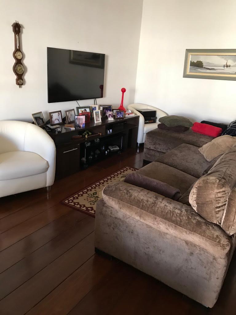 Apartamento à venda com 3 quartos, 178m² - Foto 3