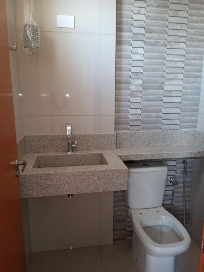 Apartamento à venda com 3 quartos, 128m² - Foto 2