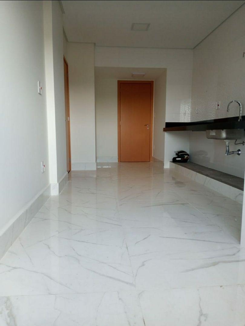 Apartamento à venda com 3 quartos, 128m² - Foto 4