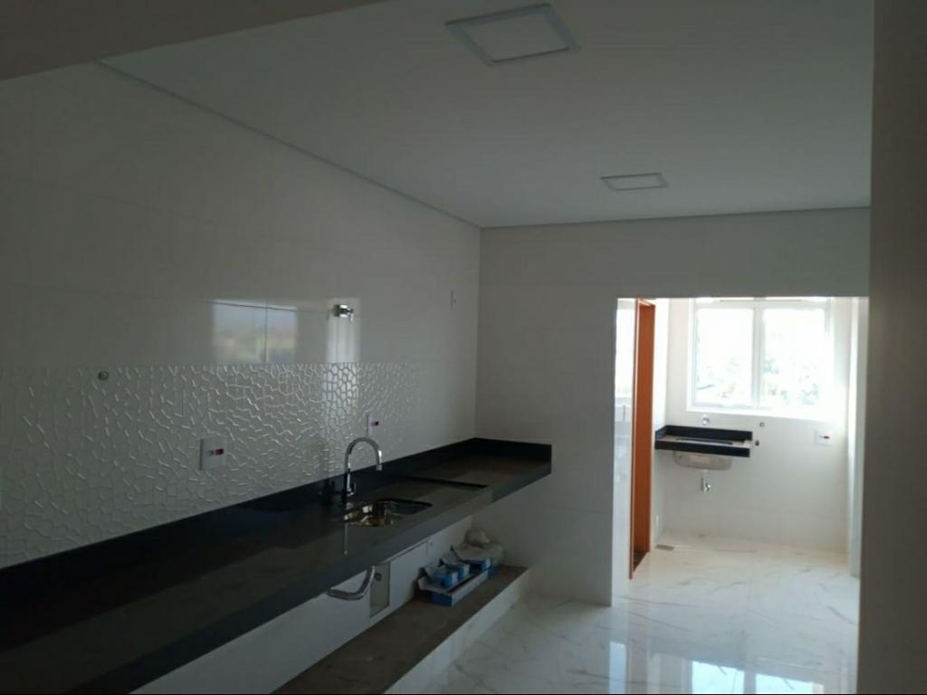 Apartamento à venda com 3 quartos, 128m² - Foto 5