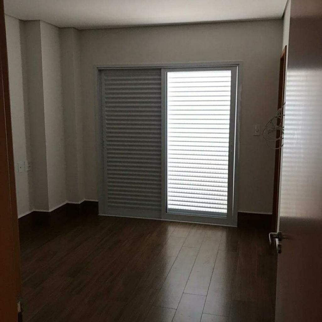 Apartamento à venda com 3 quartos, 128m² - Foto 8