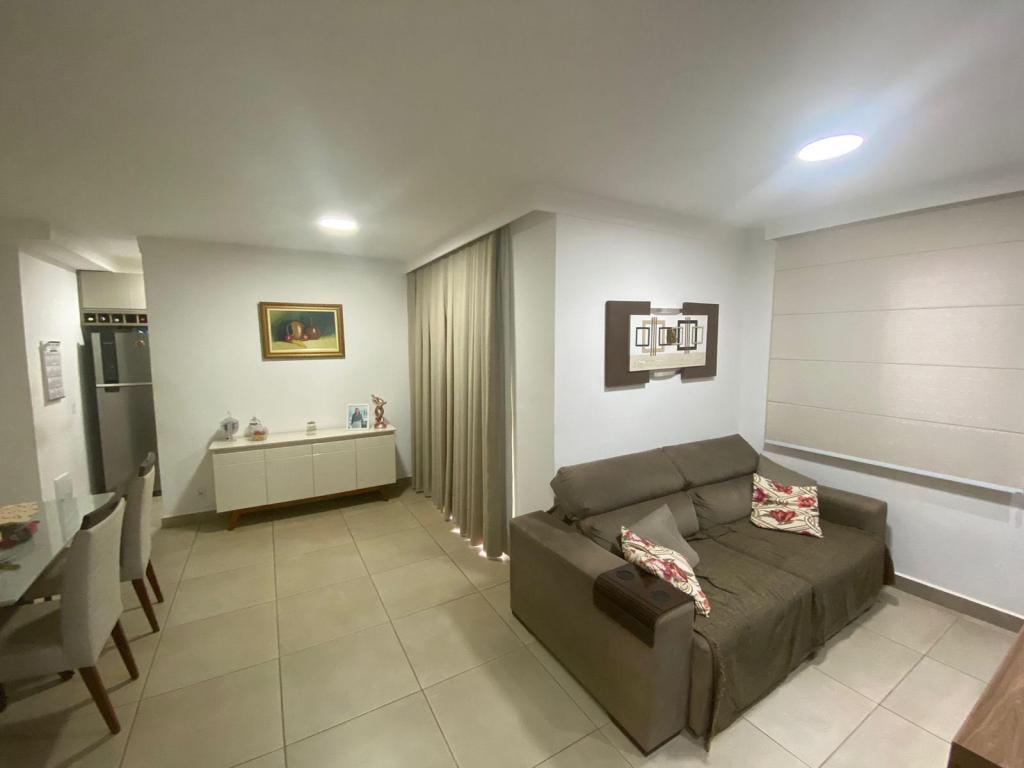 Apartamento à venda com 2 quartos, 74m² - Foto 1