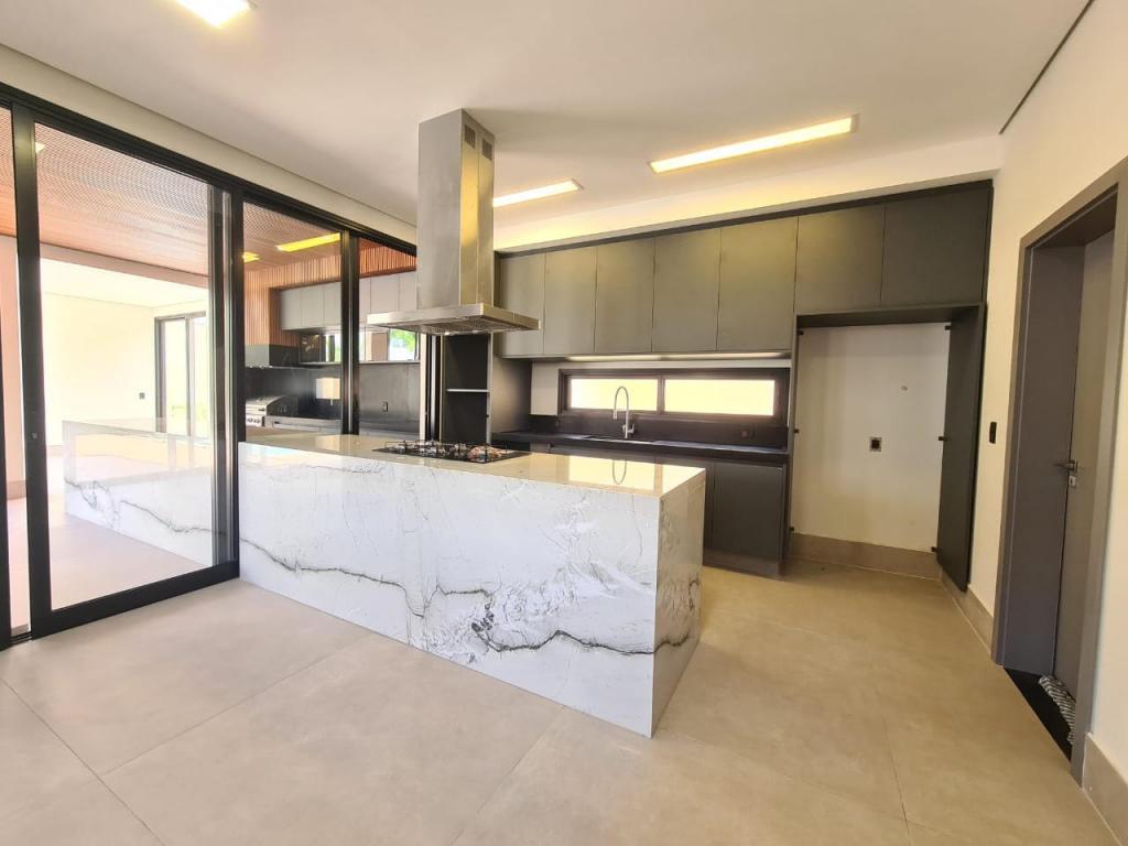 Casa de Condomínio à venda com 4 quartos, 400m² - Foto 6