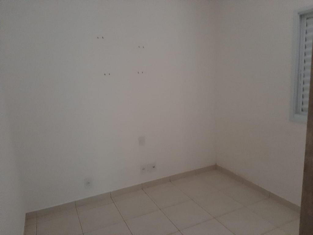 Apartamento à venda com 3 quartos, 97m² - Foto 10