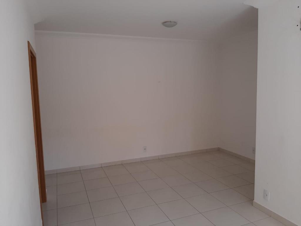 Apartamento à venda com 3 quartos, 97m² - Foto 13