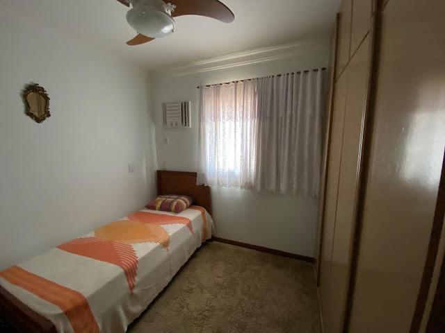 Apartamento à venda com 2 quartos, 72m² - Foto 9