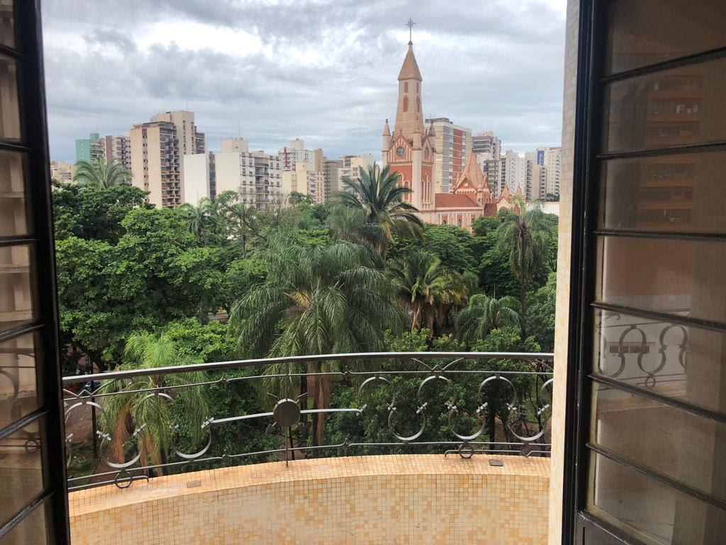 Apartamento à venda com 3 quartos, 126m² - Foto 18