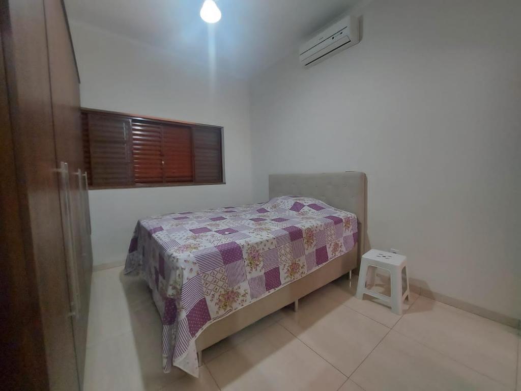 Casa à venda com 2 quartos, 175m² - Foto 5