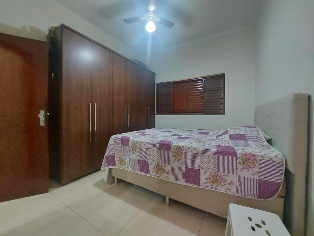 Casa à venda com 2 quartos, 175m² - Foto 13