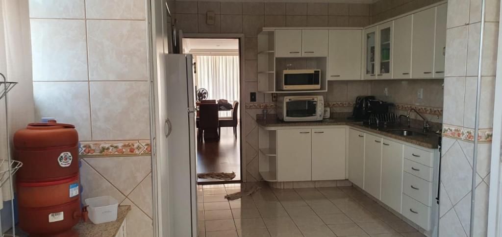 Apartamento à venda com 3 quartos, 161m² - Foto 16